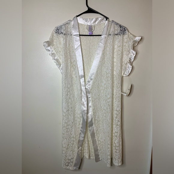 Secret Treasures Lace Robe - Picture 1 of 5